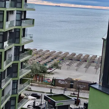 Apartment Promenada Mamaia Nord- Pool & Alezzi *