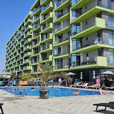 Promenada Mamaia Nord- Pool & Alezzi * Năvodari