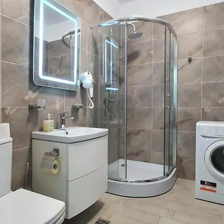 Apartment Promenada Mamaia Nord- Pool & Alezzi