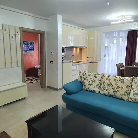 Promenada Mamaia Nord- Pool & Alezzi Apartment