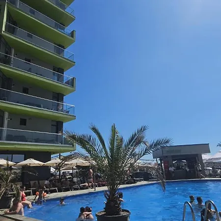 Apartment Promenada Mamaia Nord- Pool & Alezzi *
