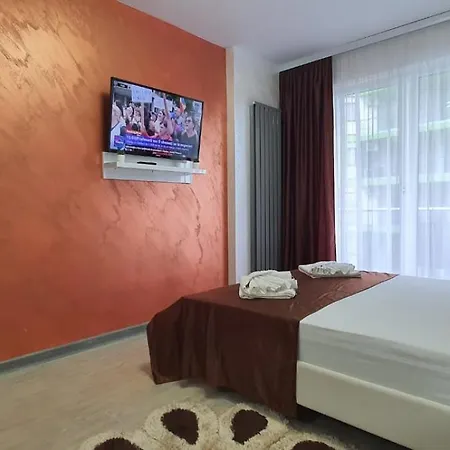 Promenada Mamaia Nord- Pool & Alezzi