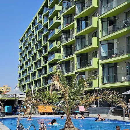 Promenada Mamaia Nord- Pool & Alezzi Apartment Navodari