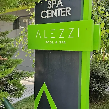 Promenada Mamaia Nord- Pool & Alezzi *