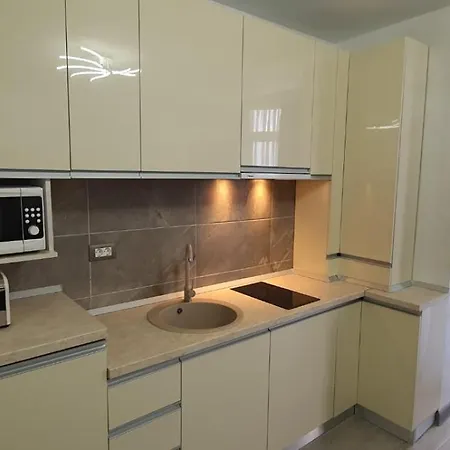 Apartment Promenada Mamaia Nord- Pool & Alezzi