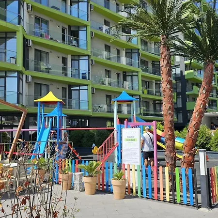 Promenada Mamaia Nord- Pool & Alezzi